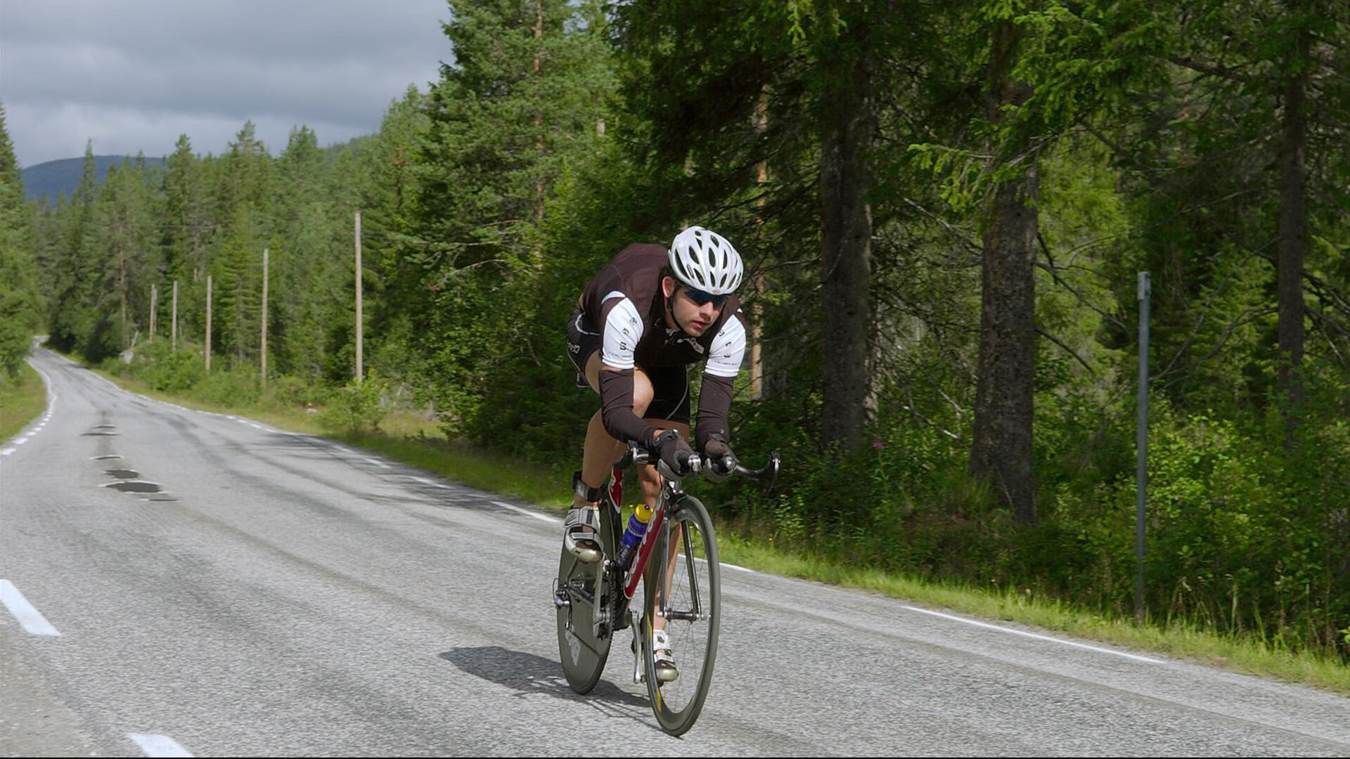 FB体育下载-【战术实录】马克·塞尔比：从防守到反击的细节策略，马克·赛尔比